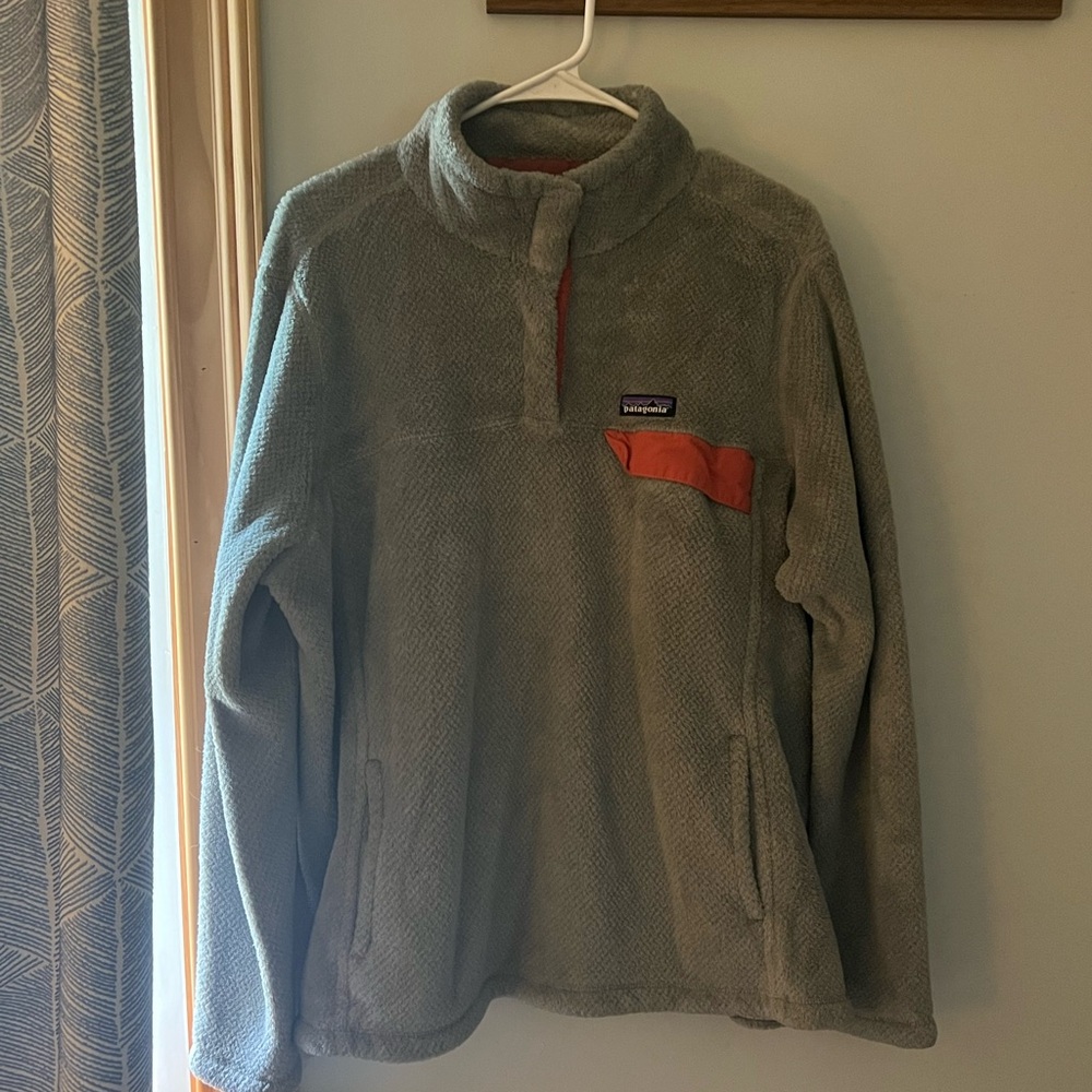 Patagonia Men's Gray and Orange Fleece Jacket